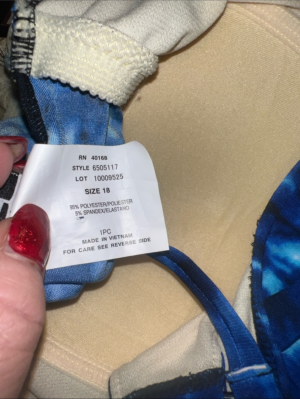 Trimshaper swim top - Picture 6 of 7